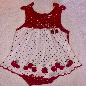 Fisher Price size: 0/3 Girls romper